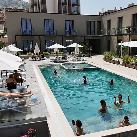 Dukes Albania Hotel Radhimë