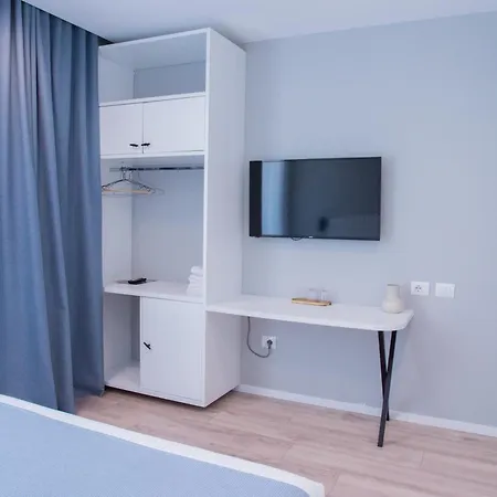 Dukes Albania Radhimë