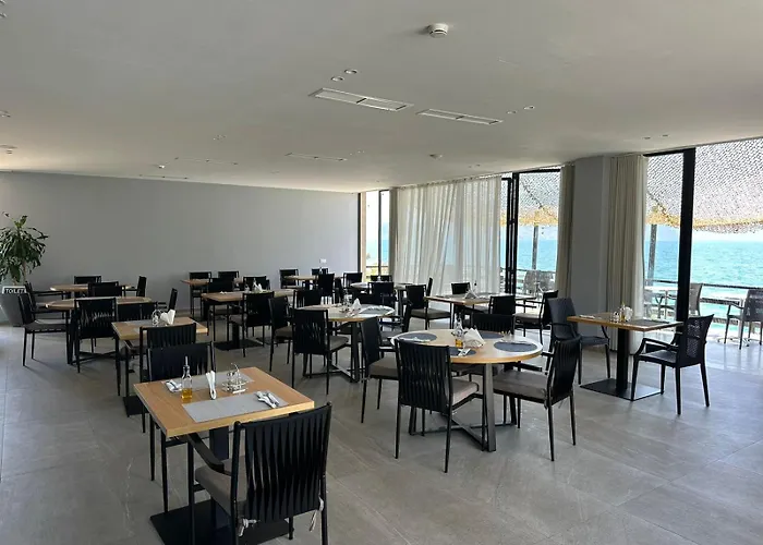 Dukes Albania Radhimë