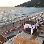 Dukes Albania Hotel Radhimë