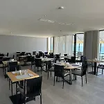 Dukes Albania Radhimë