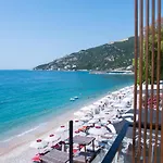 Hotel Dukes Albania Radhimë