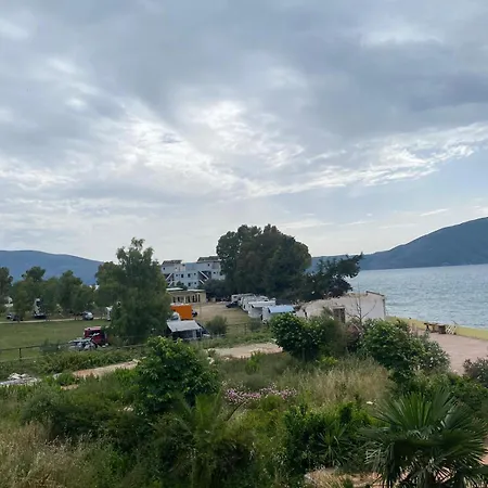 호텔 Dukes Albania