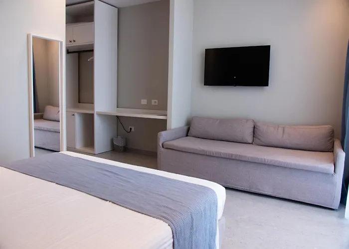 Dukes Albania Hotel *